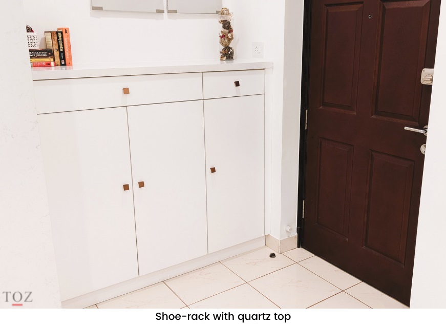 shoe-rack with quartz top