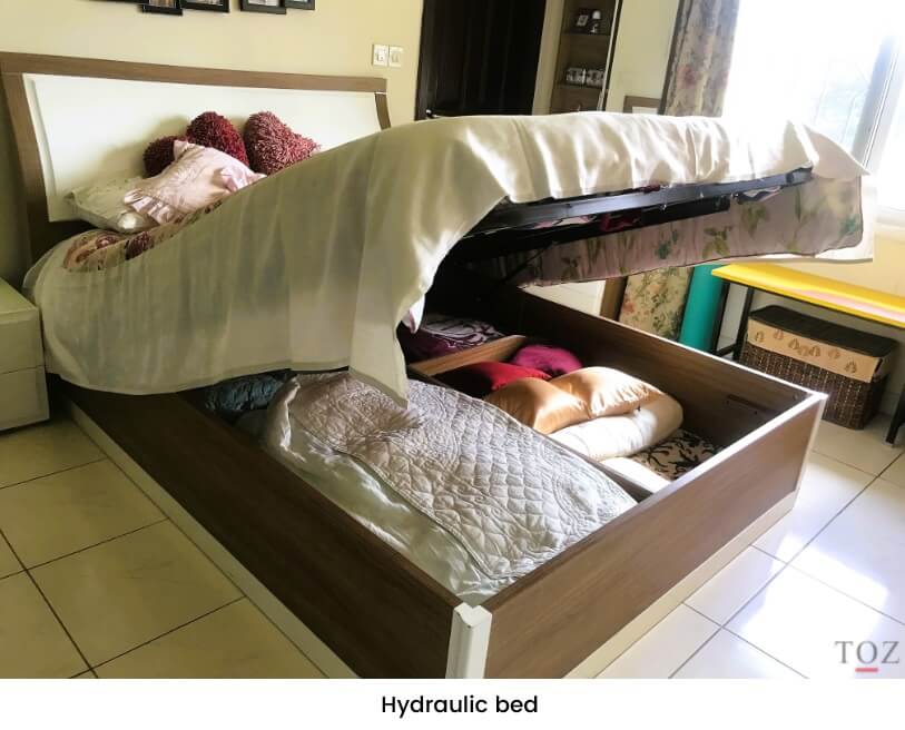 Hydraulic bed